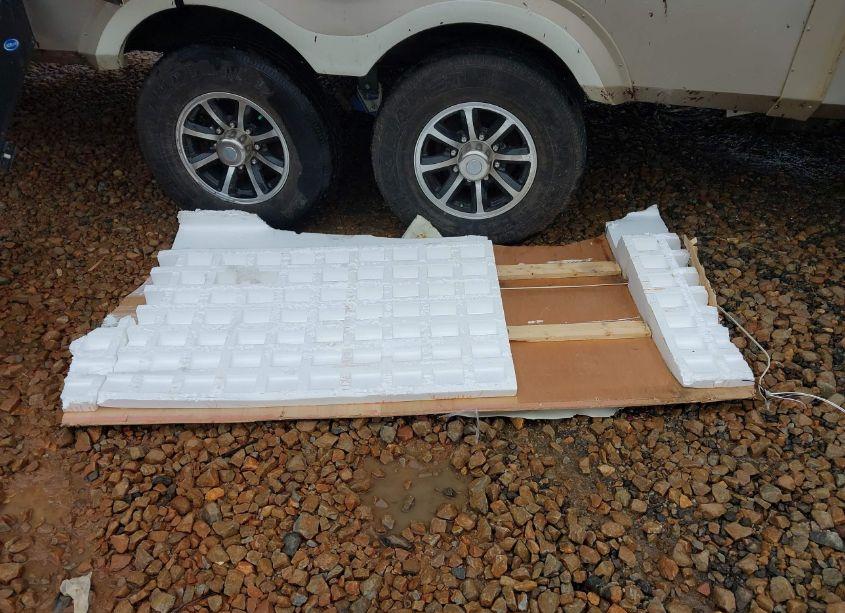 Photo 12 of 2017 Palo Columbus F384RD (VIN 4X4FCMP24H6007214)