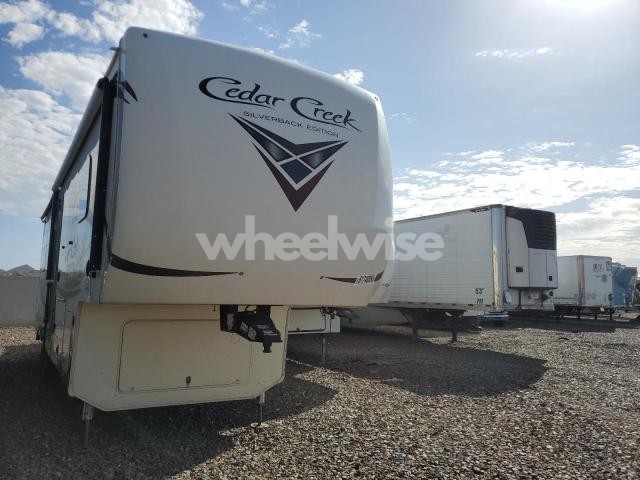 Photo 2 of 2021 FORESRIVER CEDAR CREE N/A (VIN 4X4FCRE24MS225204)