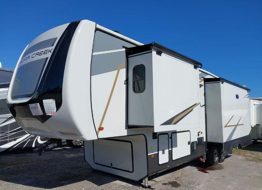 Photo 2 of 2022 Cedar Creek OTHER (VIN 4X4FCRG21NS228544)