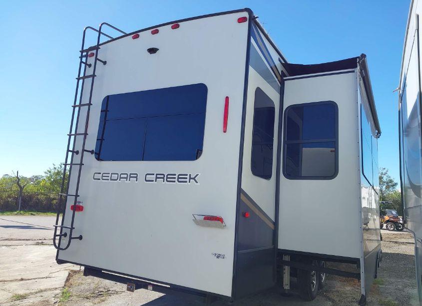 Photo 4 of 2022 Cedar Creek OTHER (VIN 4X4FCRG21NS228544)