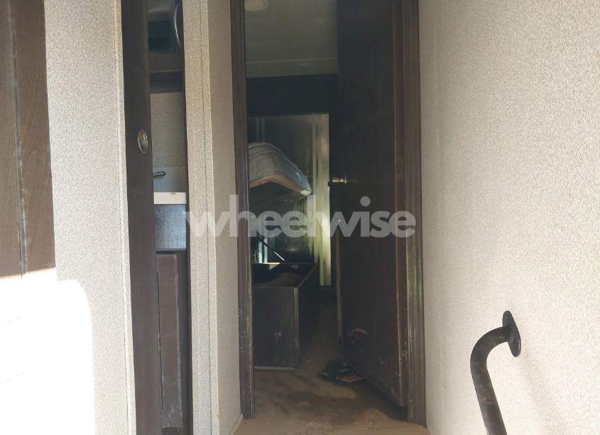 Photo 5 of 2019 Forest Rvr CEDAR CREE (VIN 4X4FCRJ26KS222565)