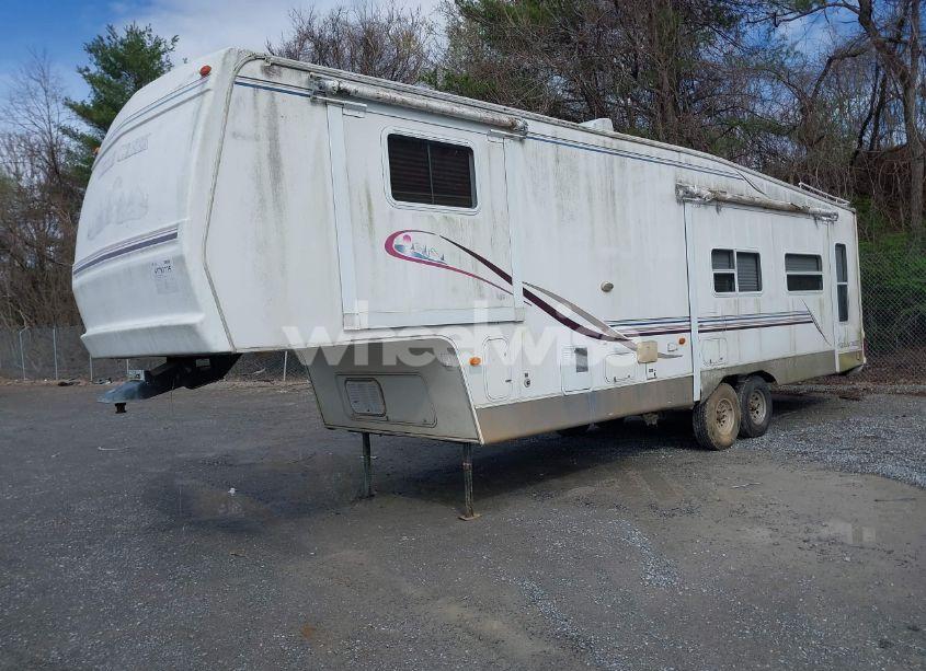 Photo 2 of 2001 Forest River CEDAR CREEK (VIN 4X4FCRK261P183010)