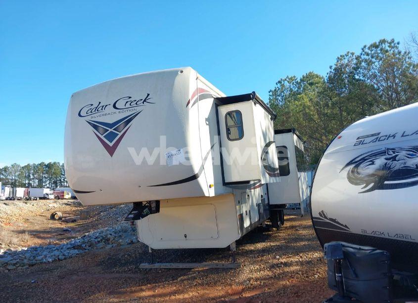 Photo 2 of 2021 Forest River CEDAR CREEK 35LFT (VIN 4X4FCRL20MS225462)