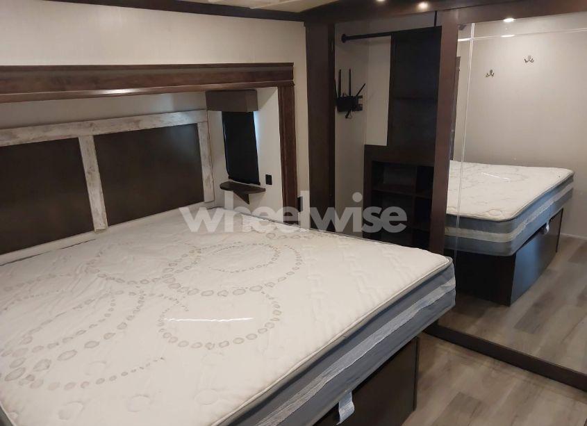 Photo 5 of 2021 Forest River CEDAR CREEK 35LFT (VIN 4X4FCRL20MS225462)