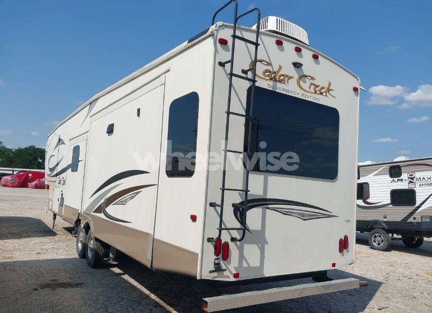 Photo 3 of 2016 Cedar Creek OTHER (VIN 4X4FCRN28GS215893)