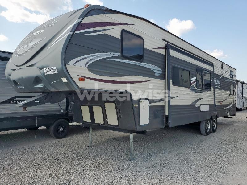 Photo 2 of 2016 PUMA RV N/A (VIN 4X4FPTL28GP058955)