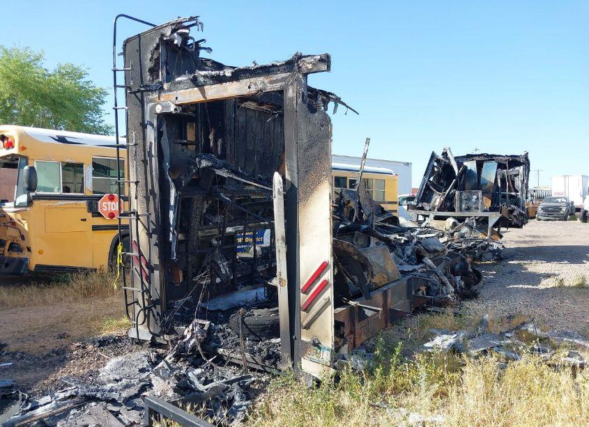 Photo 4 of 2022 Forest River RIVERSTONE (VIN 4X4FRS837N0003036)