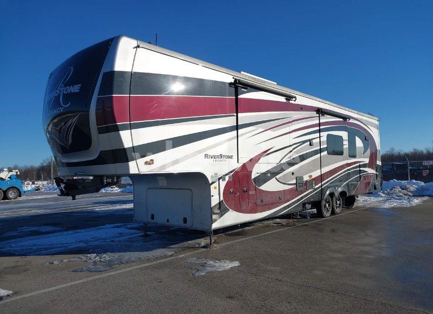 Photo 2 of 2022 Forest River RIVERSTONE 39RKFB (VIN 4X4FRSR24N0002822)