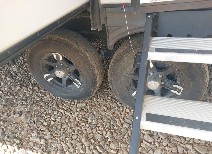 Photo 12 of 2022 Forest River SANDPIPER (VIN 4X4FSAN22NJ044839)