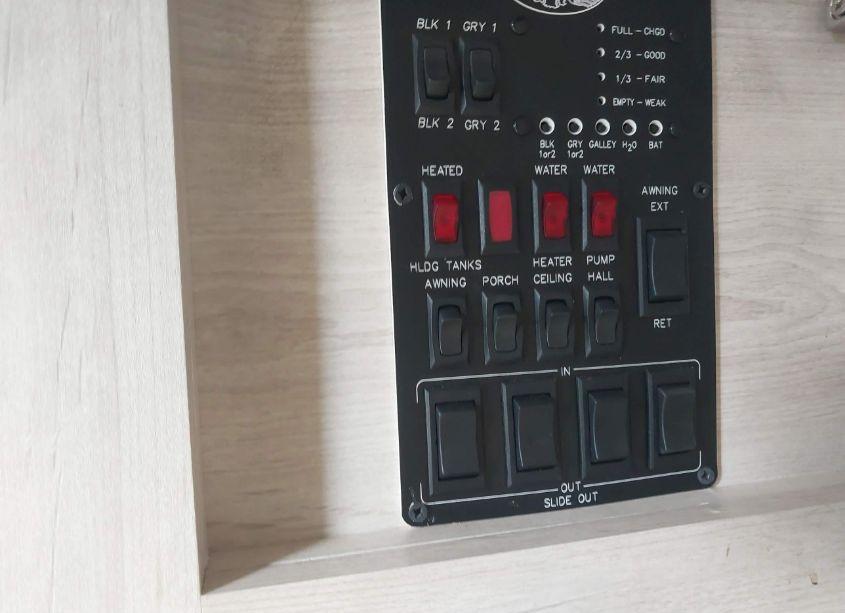 Photo 18 of 2022 Forest River SANDPIPER (VIN 4X4FSAN22NJ044839)