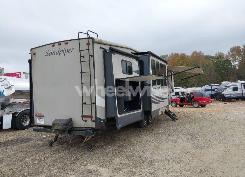 Photo 4 of 2015 Sandpiper Camper N/A (VIN 4X4FSAP21FJ030493)
