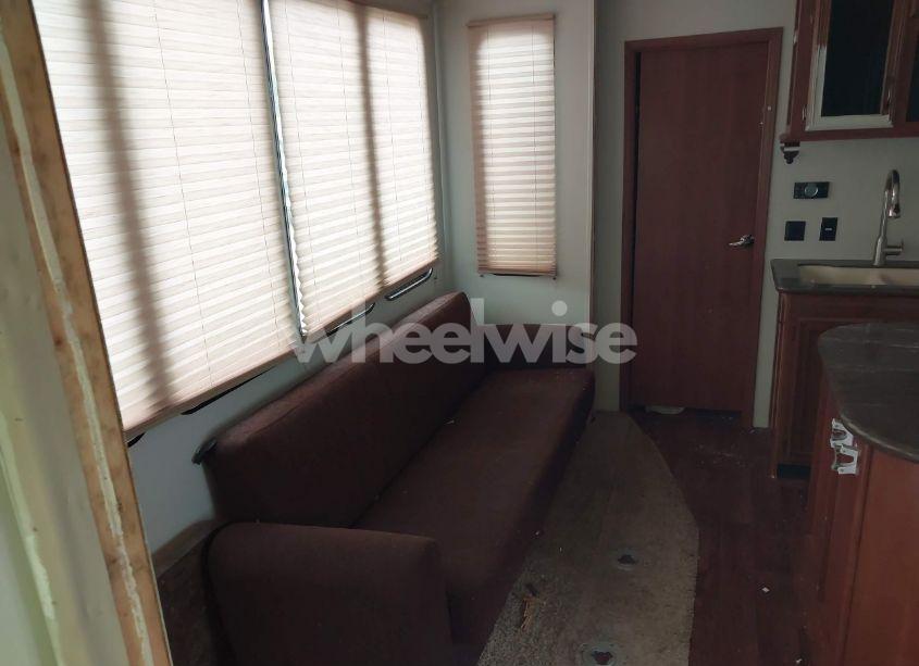 Photo 8 of 2015 Sandpiper Camper N/A (VIN 4X4FSAP21FJ030493)