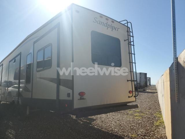 2017 FOREST RIVER SANDPIPER - RV N/A (VIN 4X4FSAR21HJ034530) main photo
