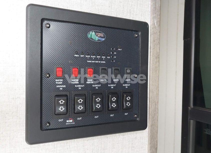 Photo 7 of 2021 Forest River SALEM HEMISPHERE (VIN 4X4FSBP28MV008809)