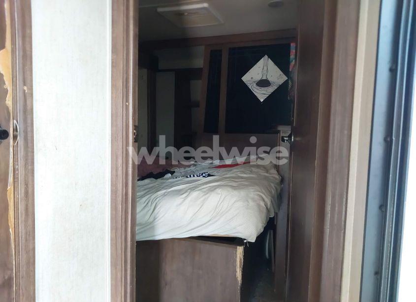 Photo 14 of 2018 Forest River SIERRA (VIN 4X4FSEP20KJ046069)