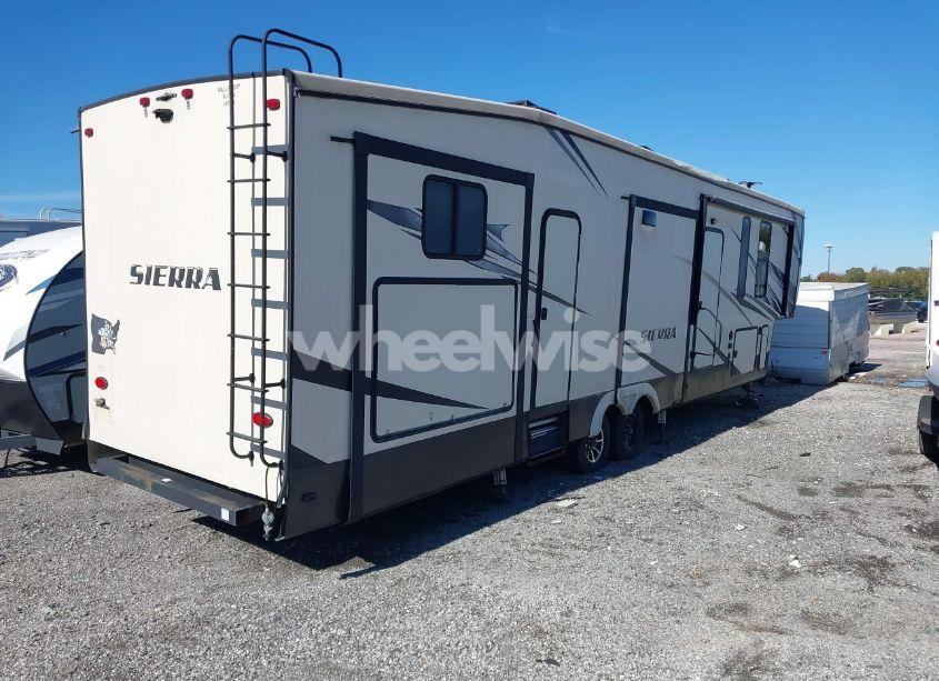 Photo 4 of 2018 Forest River SIERRA (VIN 4X4FSEP20KJ046069)