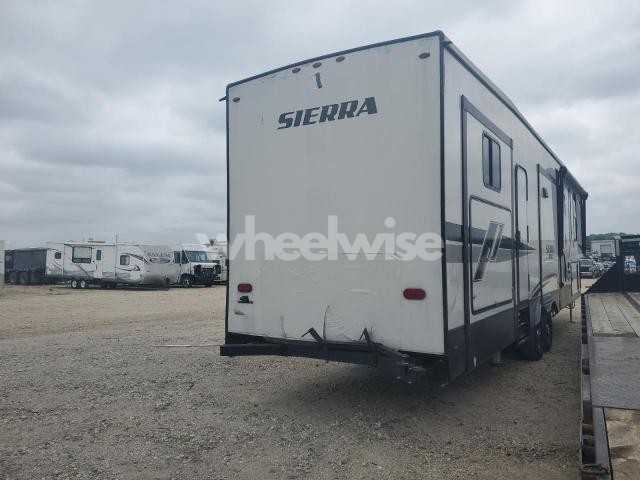 Photo 4 of 2022 FOREST RIVER 5TH WHEEL N/A (VIN 4X4FSEP21NJ050703)