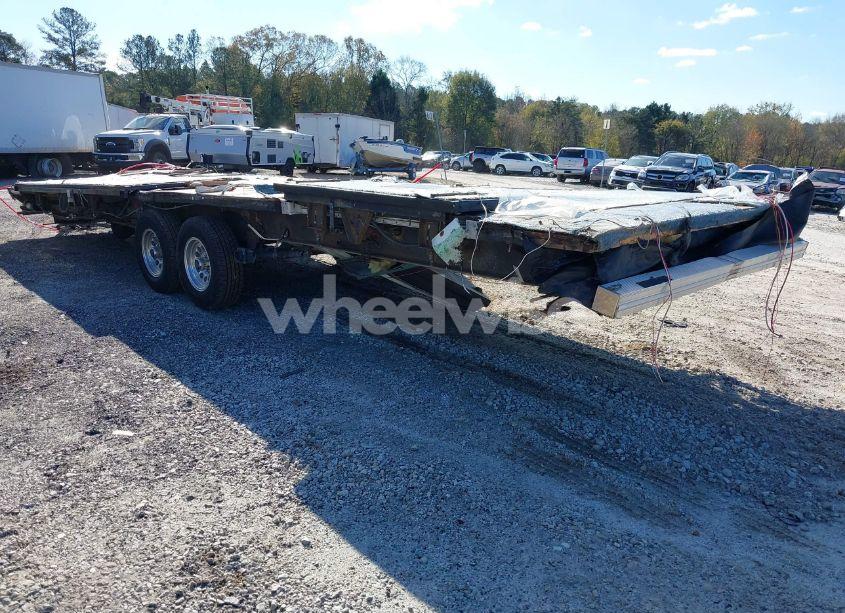 Photo 3 of 2001 Forest River OTHER (VIN 4X4TCAJ261G076187)