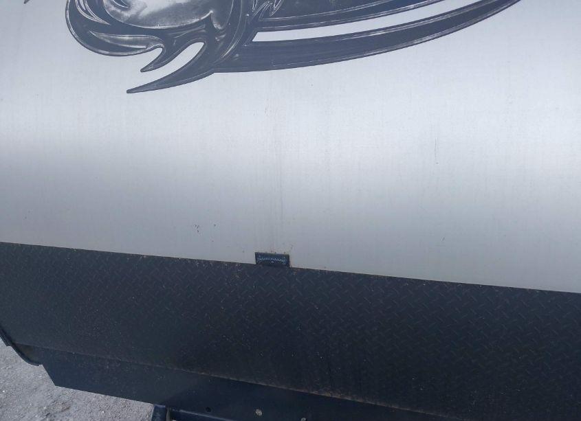 Photo 6 of 2019 Forest River CHEROKEE LIMITED TRAVEL TRAILER (VIN 4X4TCKB24KX138126)