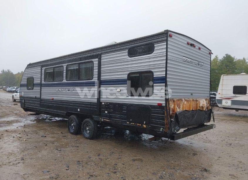Photo 3 of 2020 Forest River RV CHEROKEE GREY WOLF M (VIN 4X4TCKB29LK062773)
