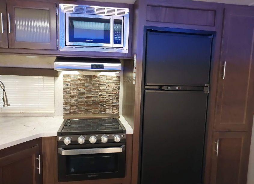 Photo 10 of 2019 Forest River FOREST RIV 294BH (VIN 4X4TCKE22KX136449)