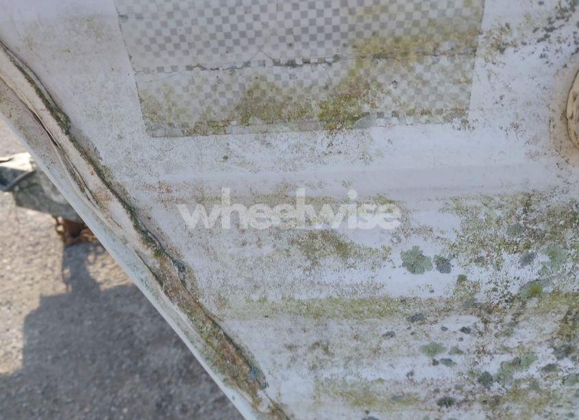 Photo 9 of 2001 Forest River CHEROKEE M- (VIN 4X4TCKF231K084713)