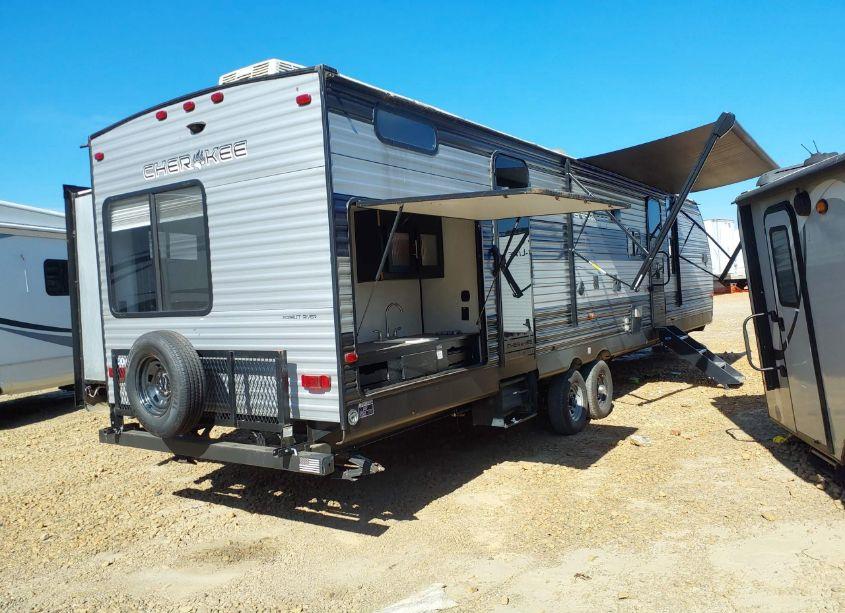 Photo 4 of 2021 Cherokee Camper N/A (VIN 4X4TCKH2XMX148573)