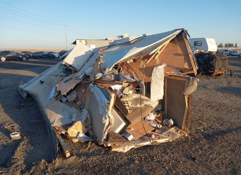 2020 Cherokee Wolf PUP (VIN 4X4TCKT10L9132996) main photo