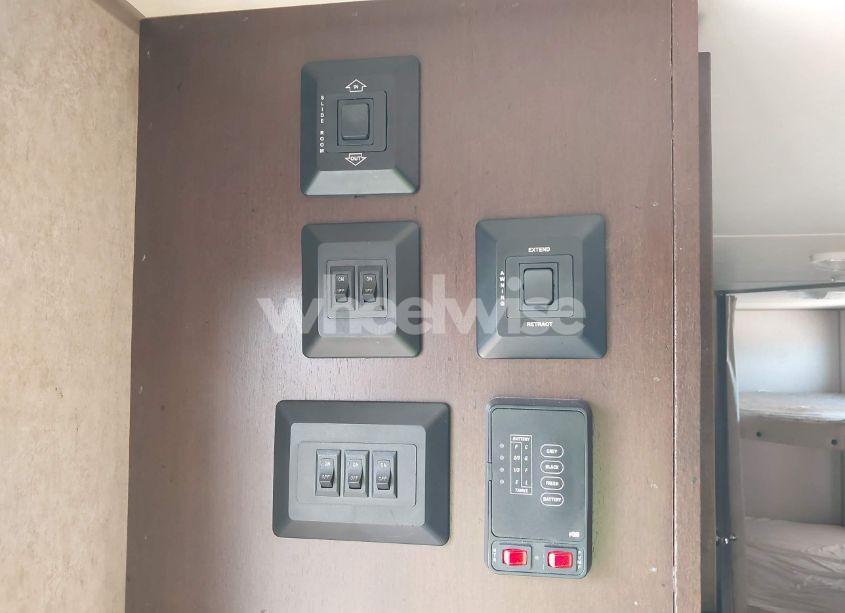 Photo 7 of 2016 Forest River 23DBH (VIN 4X4TCKY21GK031627)