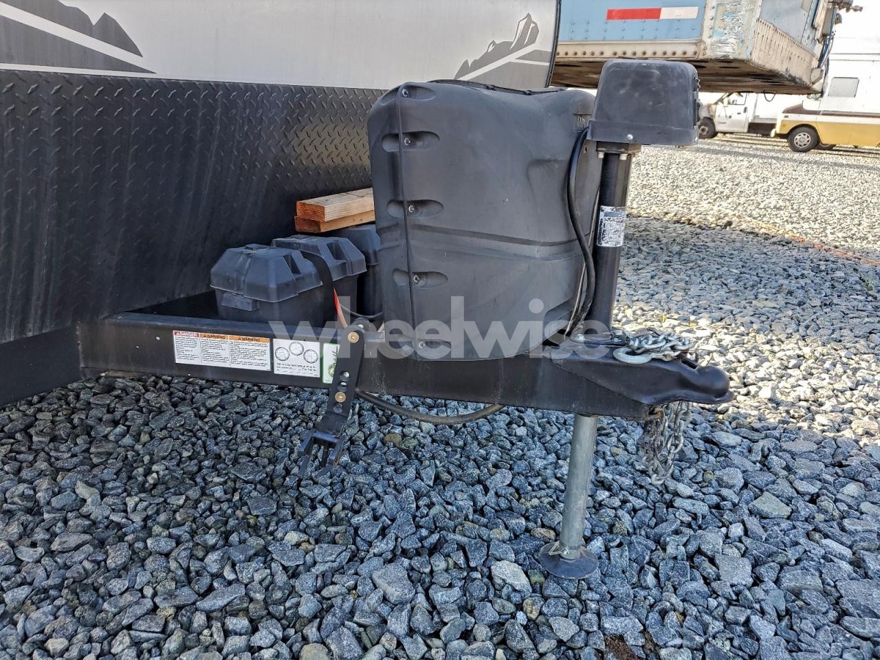 Photo 8 of 2022 FOREST RIVER GREY WOLF - camper (VIN 4X4TCKY28NK077629)