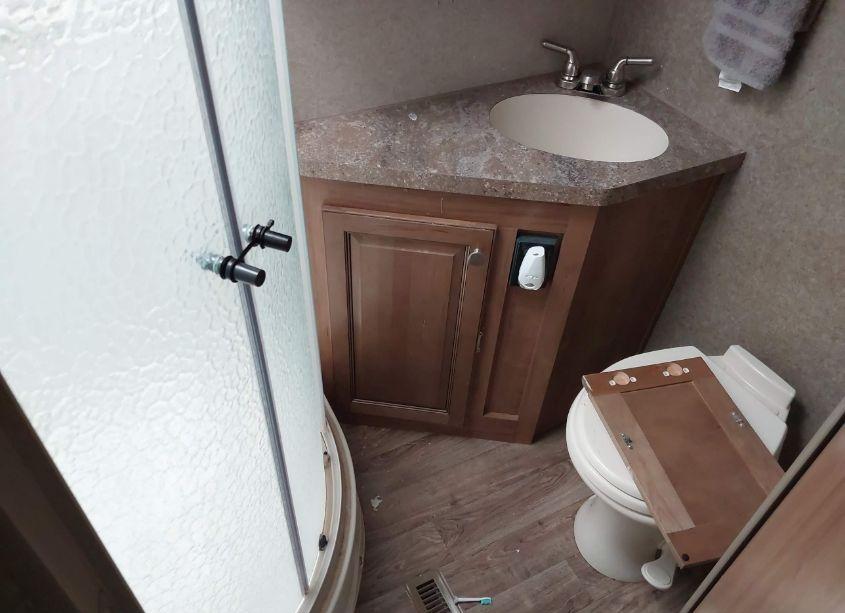 Photo 7 of 2018 Flagstaff Forest RIVER (VIN 4X4TFLH21J1881218)