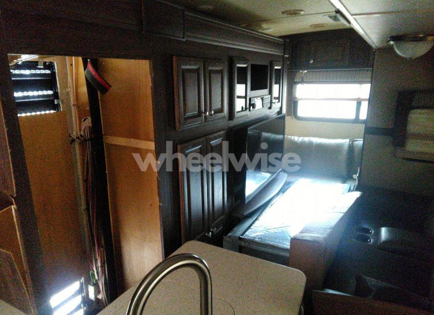 Photo 10 of 2017 Flagstaff Unknown (VIN 4X4TFLH25H1875920)