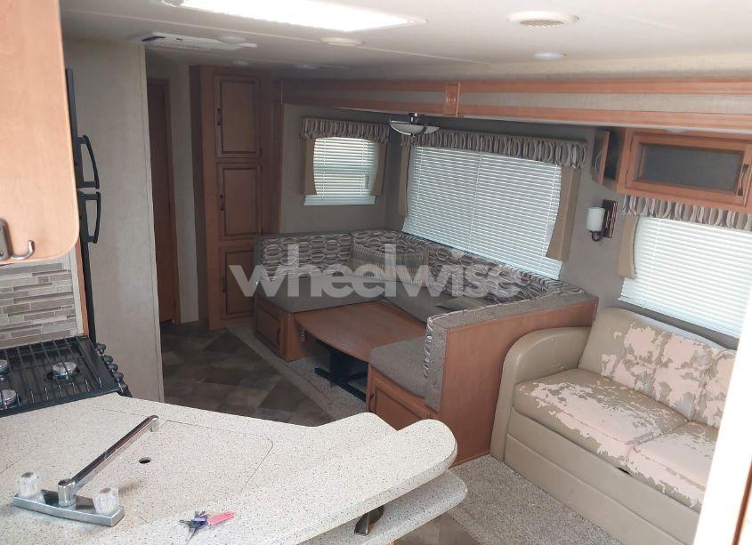 Photo 5 of 2016 Forest River PUMA 30DBSS (VIN 4X4TPUF22GP057627)