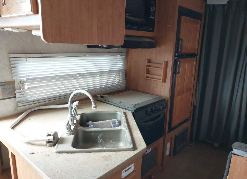 Photo 12 of 2007 Forest River ROCKWOOD (VIN 4X4TRL32X81820166)