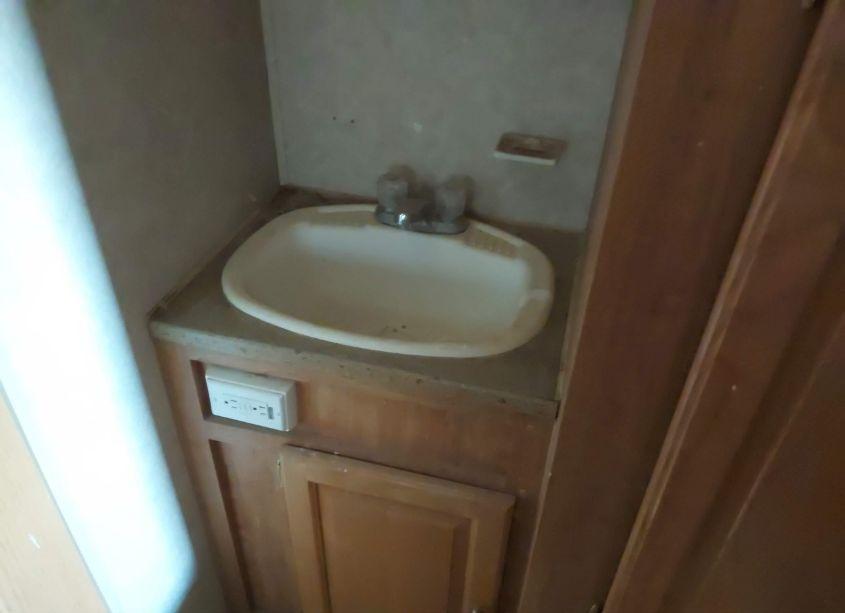 Photo 14 of 2007 Forest River ROCKWOOD (VIN 4X4TRL32X81820166)