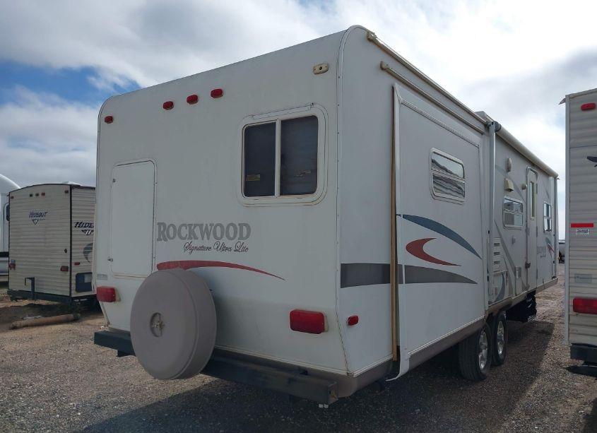 Photo 4 of 2007 Forest River ROCKWOOD (VIN 4X4TRL32X81820166)
