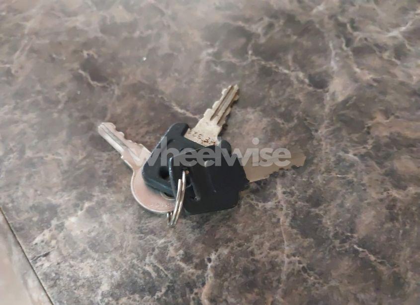 Photo 11 of 2011 Rockwood Roo 183 TRAVEL TRAILER (VIN 4X4TRLT29BD109564)