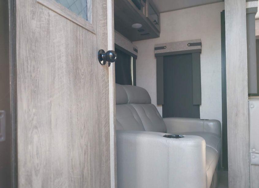 Photo 8 of 2021 Forest River SALEM TRAVEL TRAILER (VIN 4X4TSBZ22MU087416)