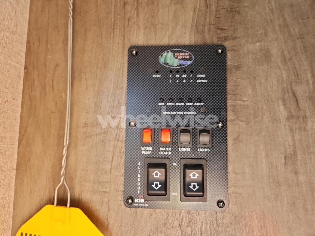 Photo 8 of 2021 SALEEN TRAILER (VIN 4X4TSMG23M8067330)