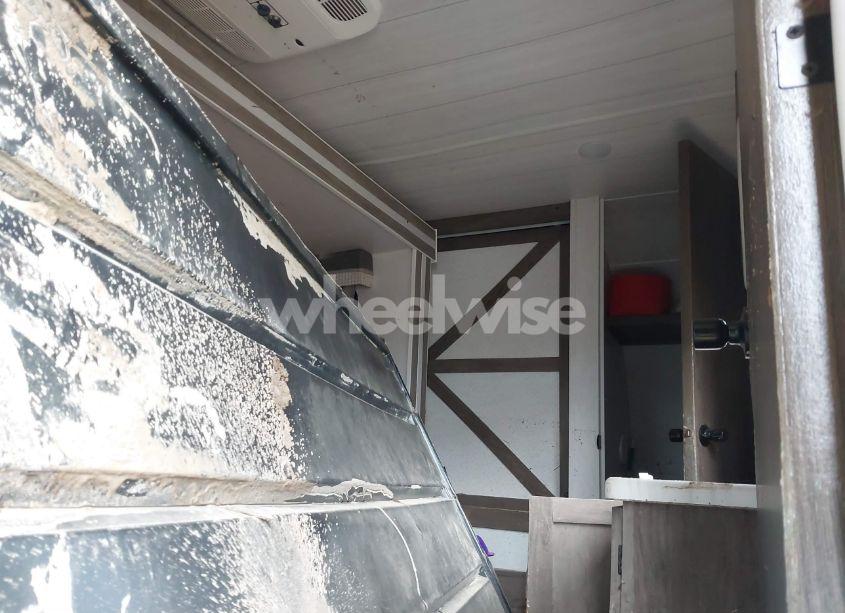 Photo 5 of 2022 Forest River SALEM (VIN 4X4TSMJ2XN8069599)