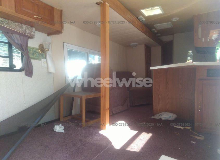 Photo 8 of 2001 Salem Travel TRAILER (VIN 4X4TSMP2118008808)