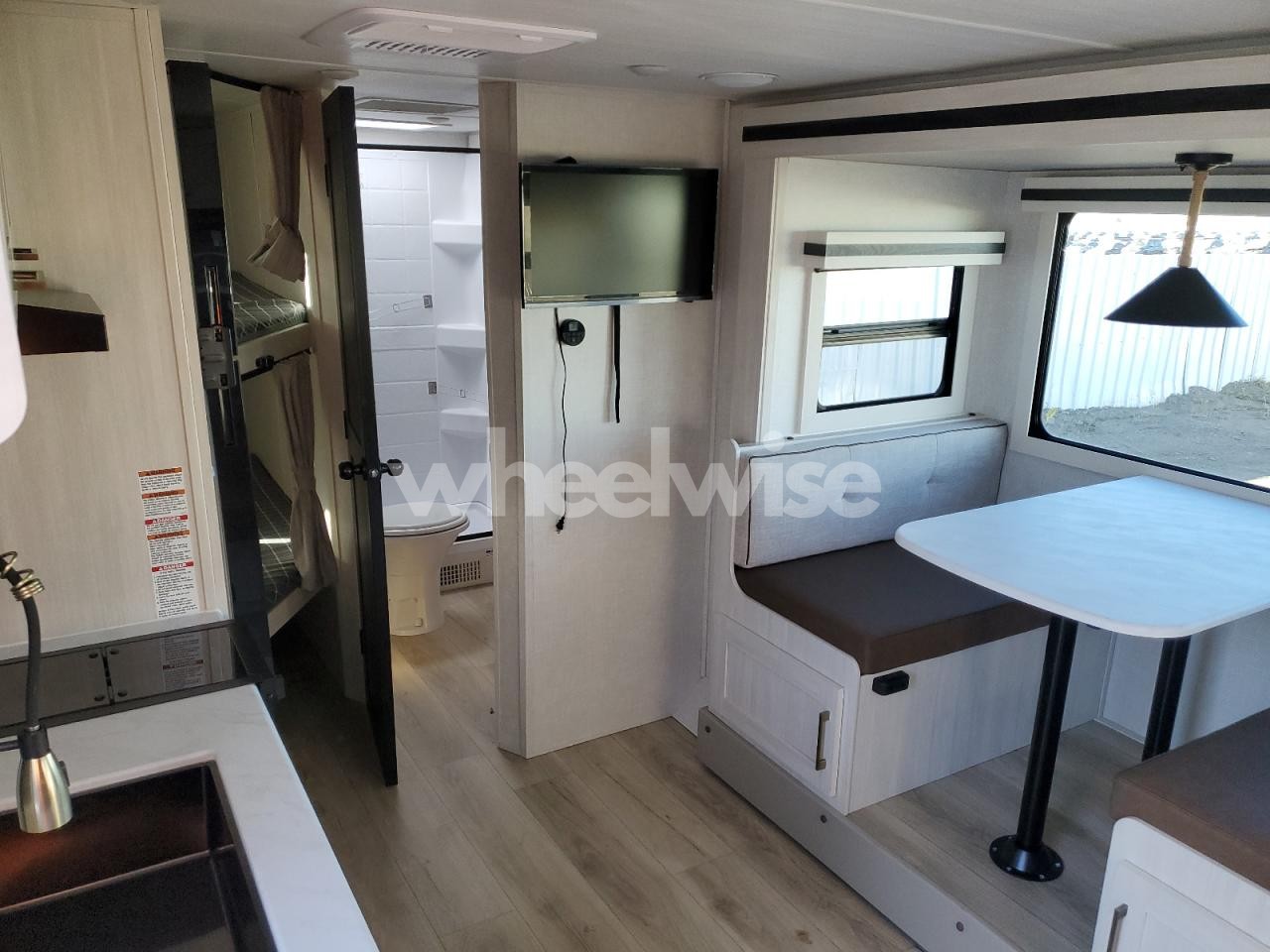 Photo 6 of 2025 FORESRIVER SURVEYOR N/A (VIN 4X4TSVU13SL051107)