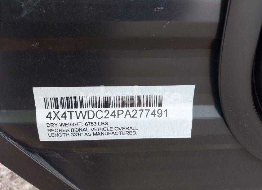 Photo 11 of 2023 Wildwood 27r (VIN 4X4TWDC24PA277491)