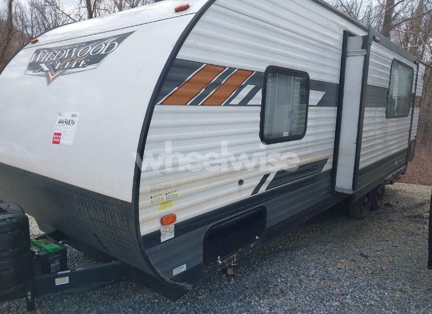 Photo 2 of 2022 Fore Wildwood (VIN 4X4TWDZ22N7375002)