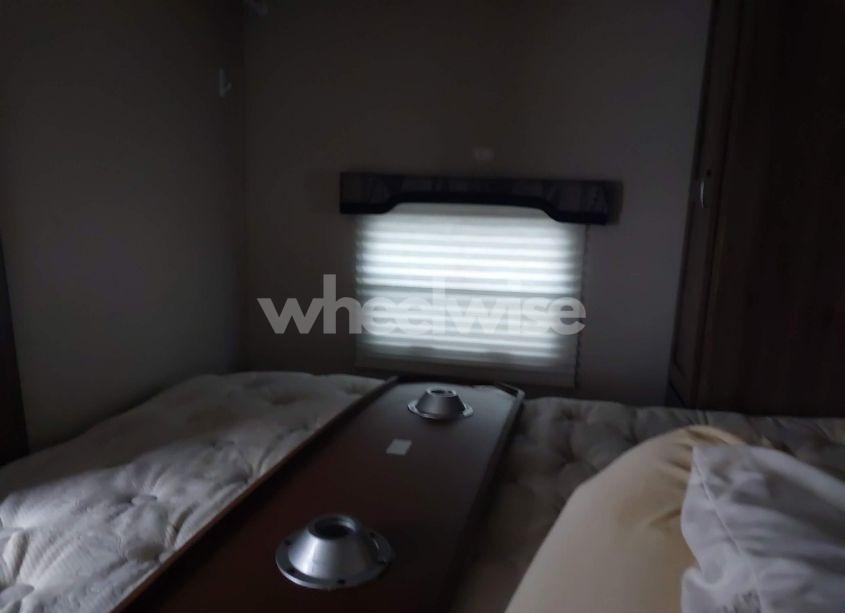 Photo 13 of 2016 Work And PLAY ULTRA LE TOY HAULER (VIN 4X4TWPA25GB016918)