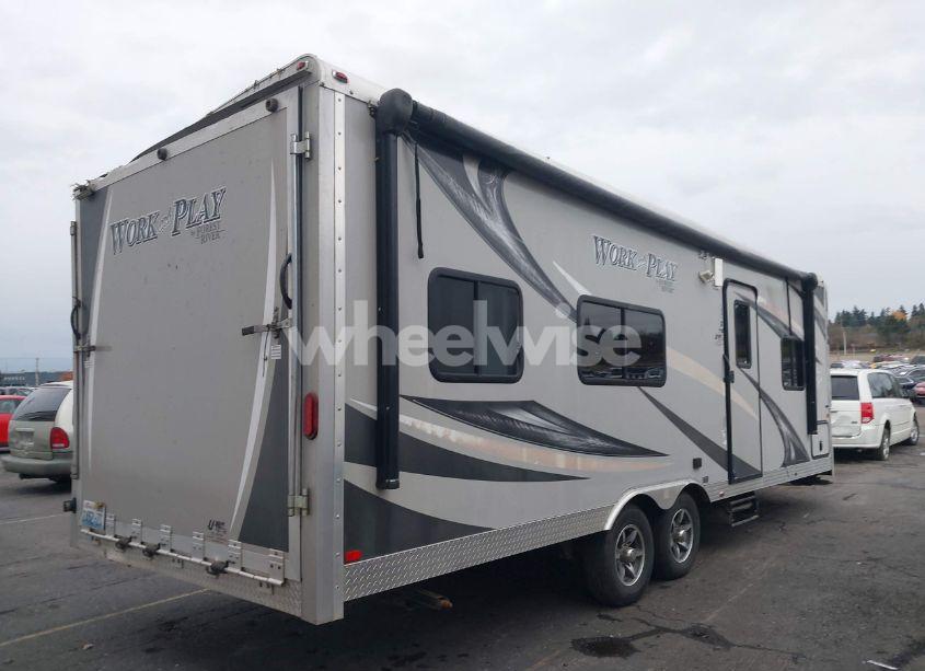 Photo 4 of 2016 Work And PLAY ULTRA LE TOY HAULER (VIN 4X4TWPA25GB016918)