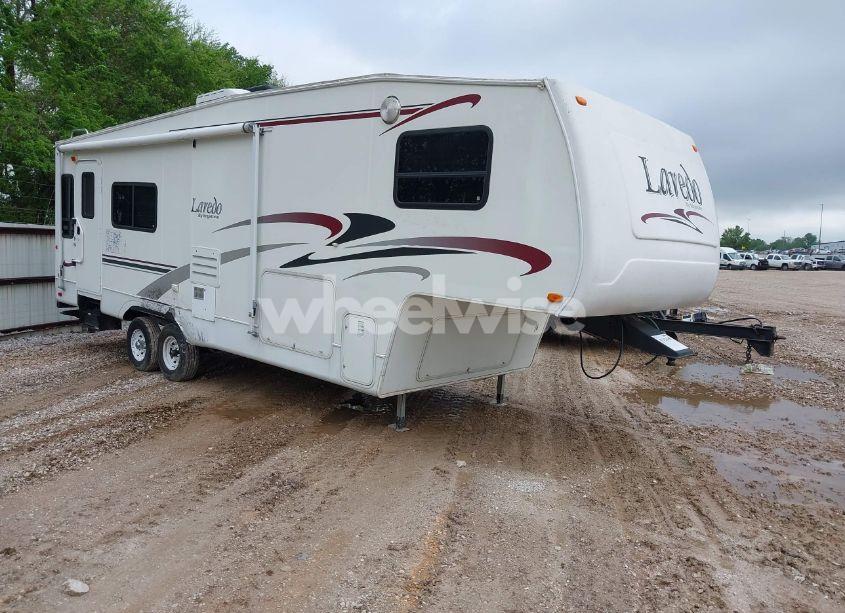 2004 Keystone Laredo 5TH WHEEL TRAVEL TRAILER (VIN 4YDF27R254J456235) main photo