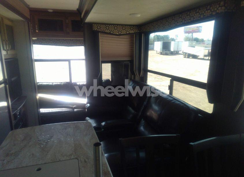 Photo 6 of 2019 Dutchman 29ft N/A (VIN 4YDF29522KP960172)