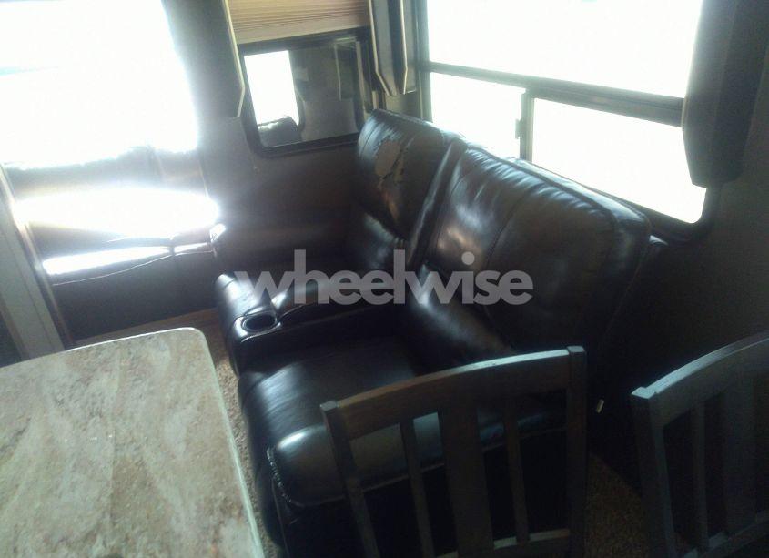 Photo 8 of 2019 Dutchman 29ft N/A (VIN 4YDF29522KP960172)