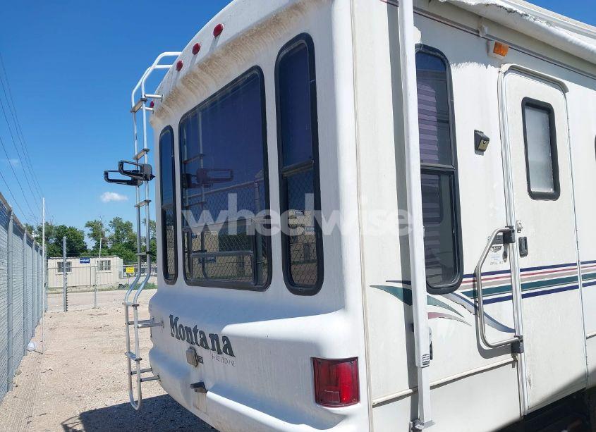 Photo 12 of 2002 Keystone Montana (VIN 4YDF2952624057685)